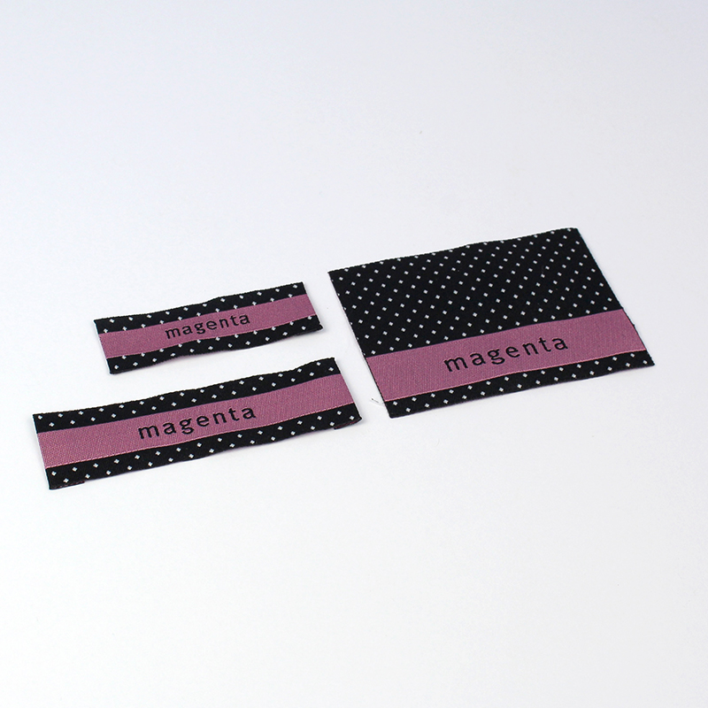 Brintel conjunto de etiquetas bordadas cortadas en calor diseño - diseño gráfico - artes gráficas - imprenta - etiquetas - bolsas - packaging - display - imagen - plv
